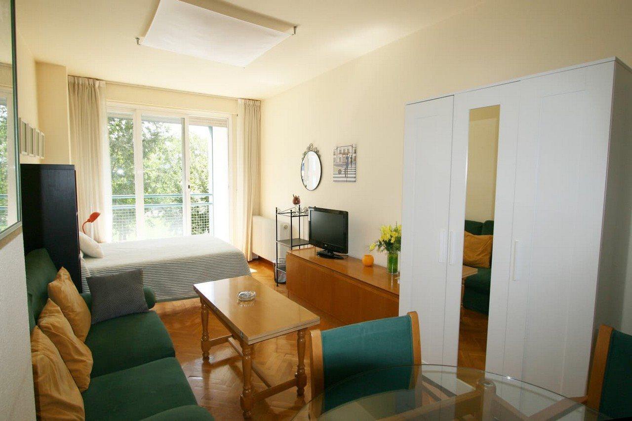 Suites Sercotel Mirasierra Pamplona Exteriör bild