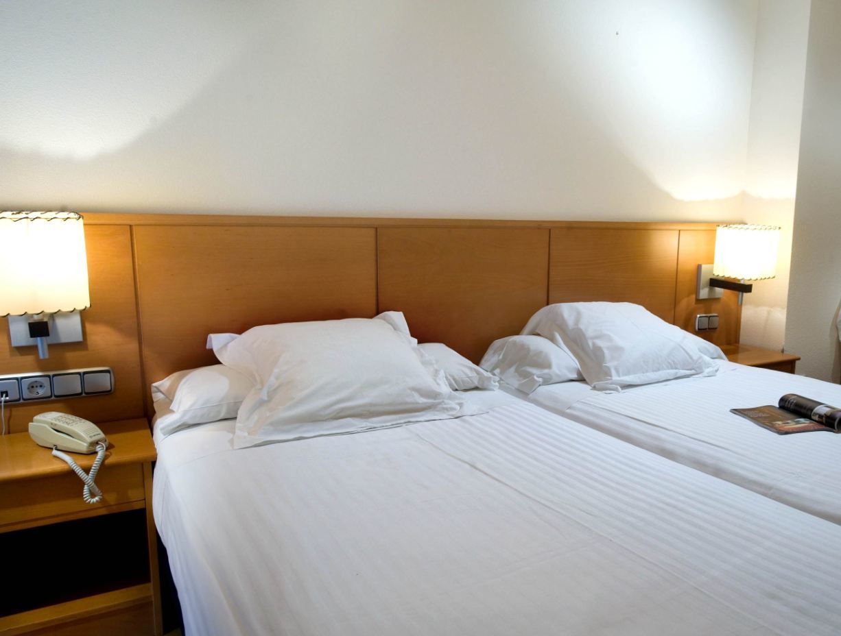 Suites Sercotel Mirasierra Pamplona Exteriör bild