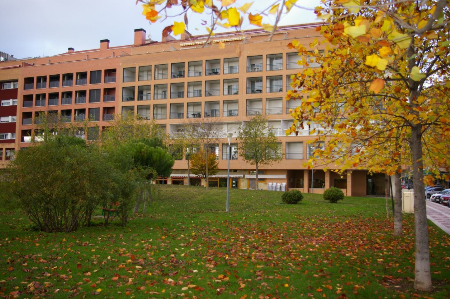 Suites Sercotel Mirasierra Pamplona Exteriör bild