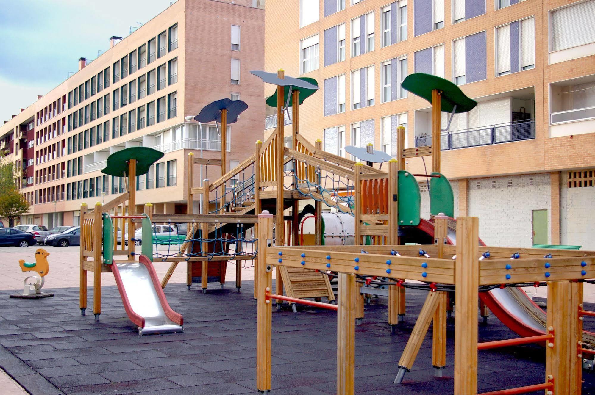 Suites Sercotel Mirasierra Pamplona Exteriör bild